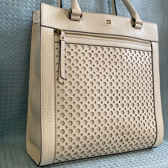 *SOLD*Kate Spade Perri Lane Lazer Cut Bubbles w/ Pebble Leather Tote/Cream/White - Picture 3 of 17